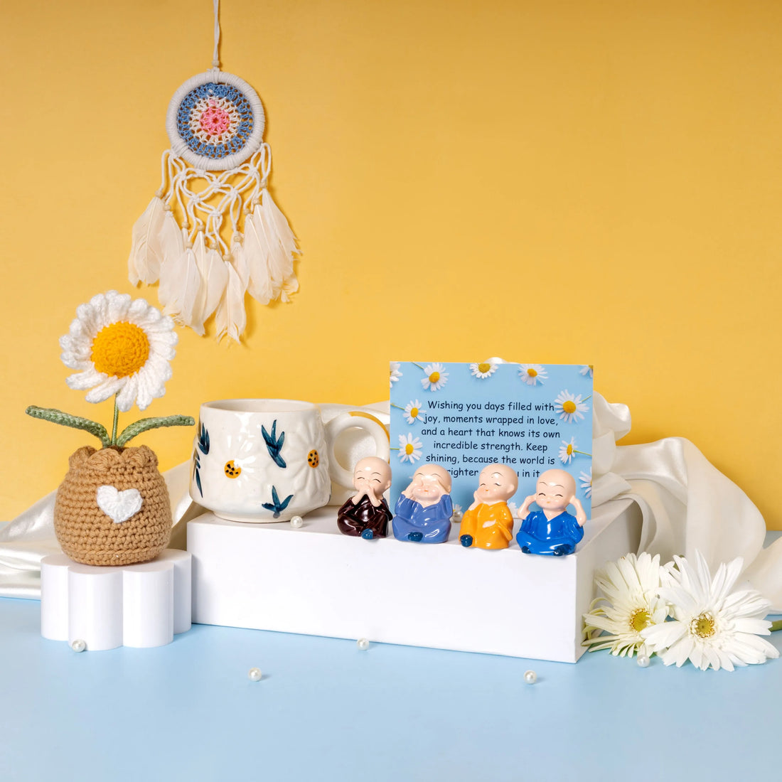 The Daisy Dream Surprise Gift Box
