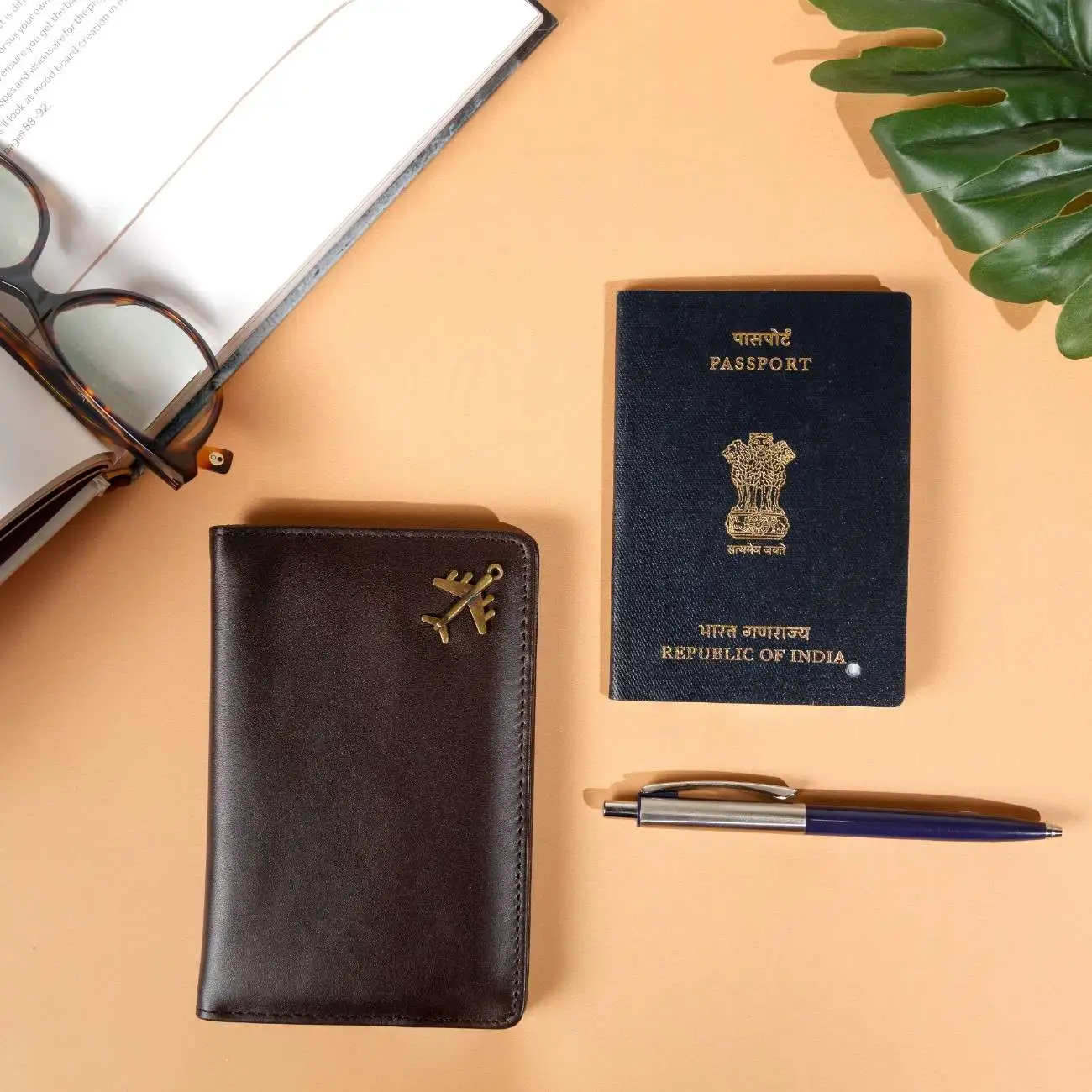 Timeless Gift Hamper-Crafted To Impress - Image 3